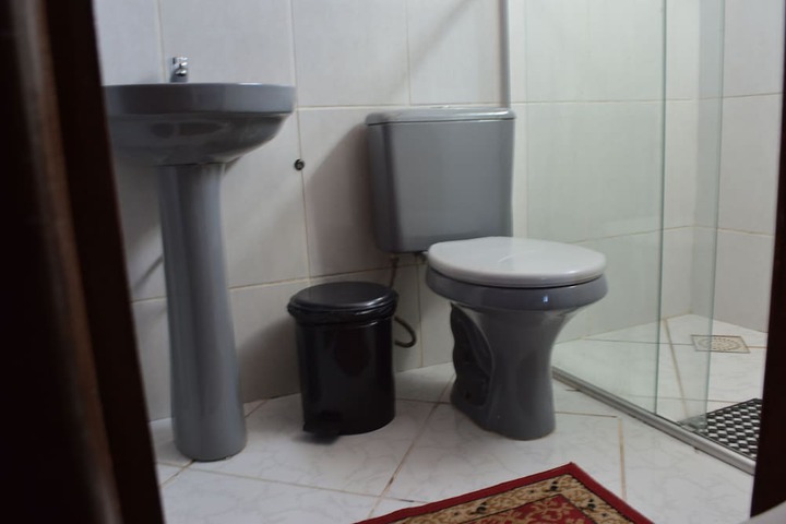 Room 18 of 28