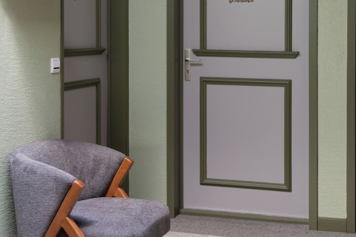 Room 7 of 57