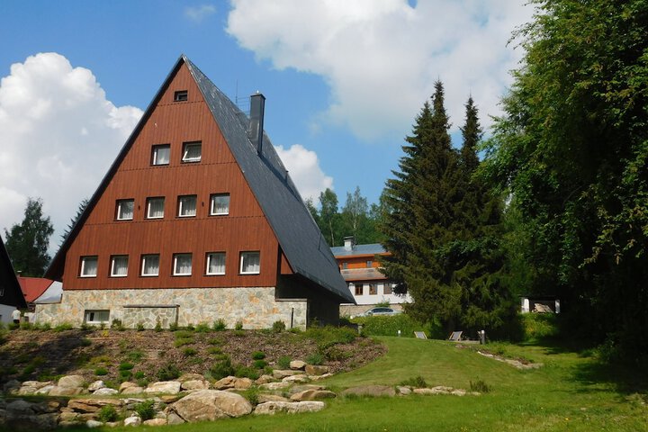 Hotel 7 of 53