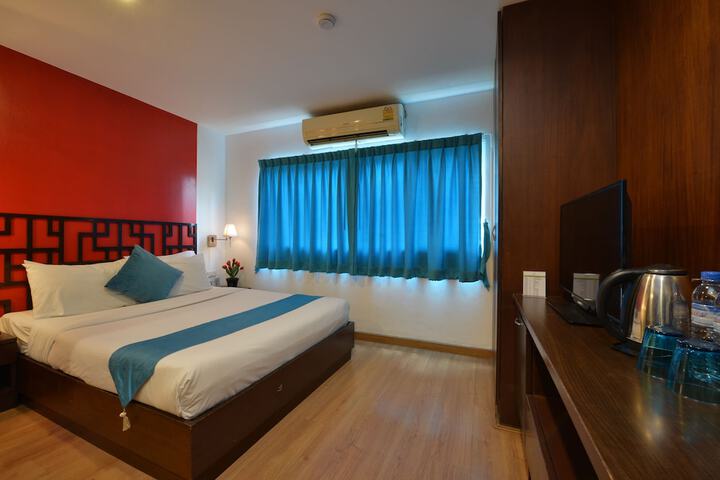 Room 8 of 71