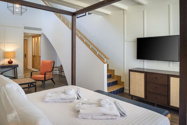 Room 13 of 142