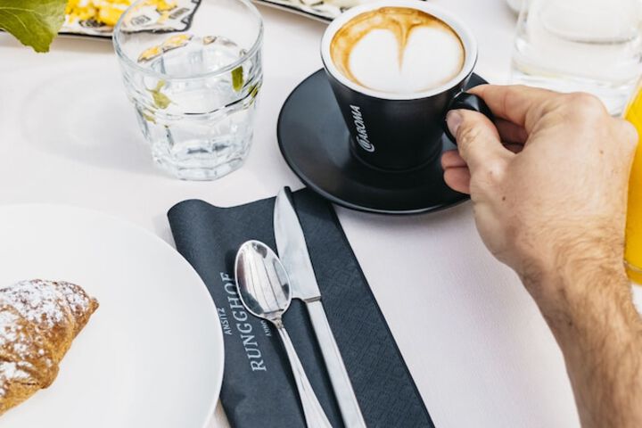Breakfast/Coffee Service 32 of 54