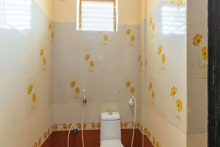 Room 14 of 18