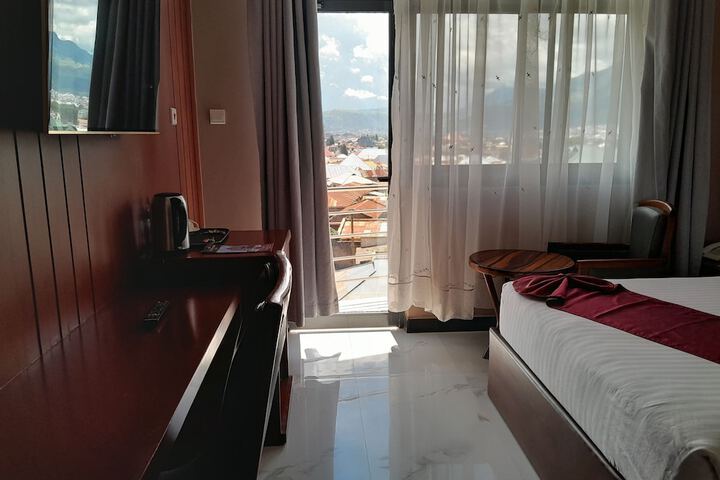 Room 28 of 119