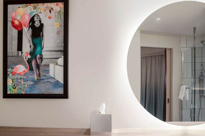 Room 30 of 54