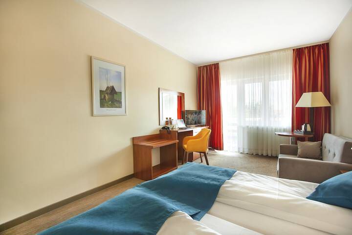 Room 7 of 24