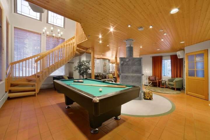 Pool 38 of 68