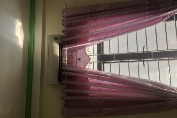 Room 21 of 27