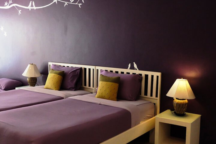 Room 10 of 182