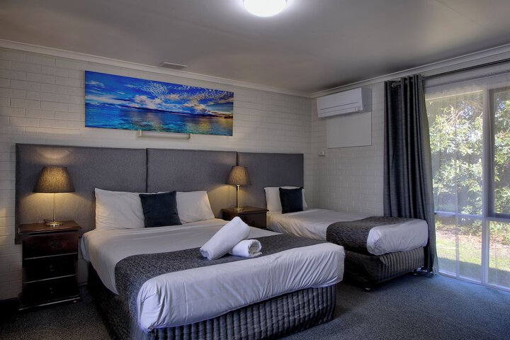 Room 40 of 134