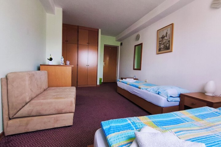 Room 26 of 54