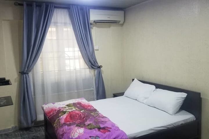 Room 1 of 8