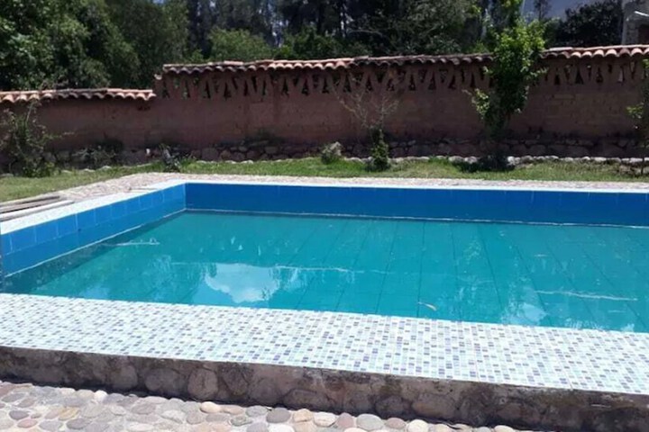 Pool 11 of 34
