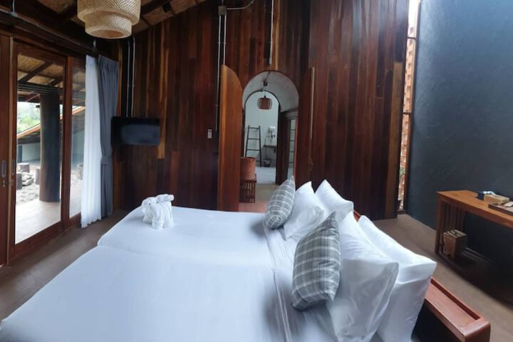 Room 29 of 77