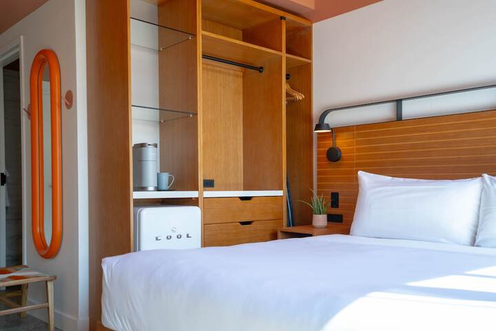 Room 7 of 131