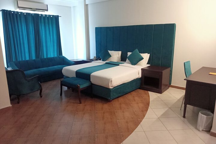 Room 19 of 61