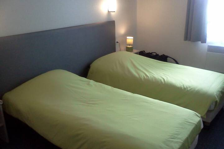 Room 4 of 31