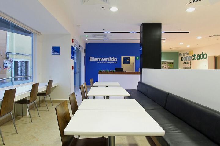 Entrance & Lobby