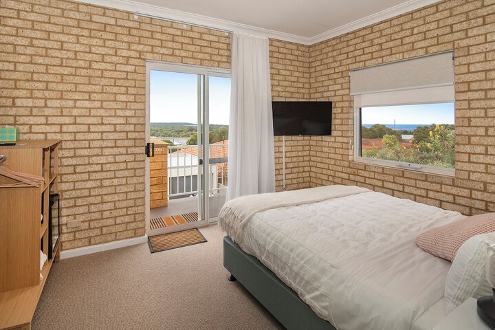 Room 12 of 71