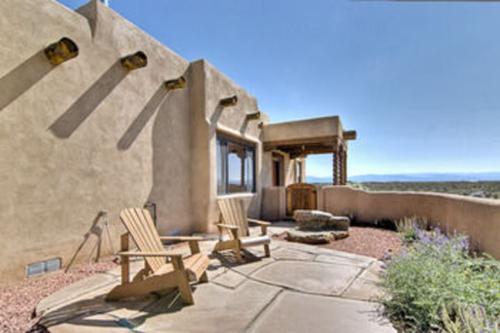 Hotel 6 of 27