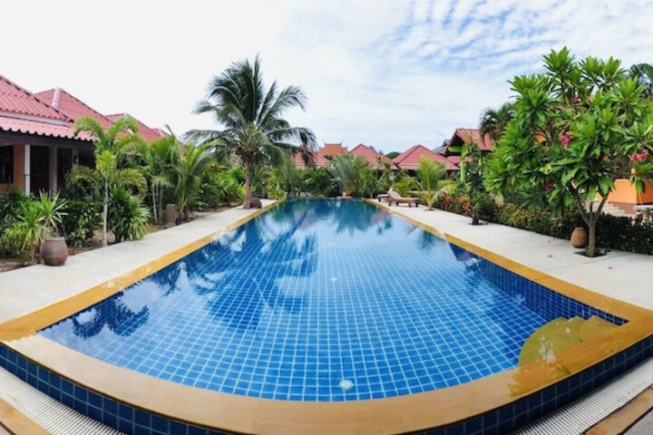 Pool 26 of 49