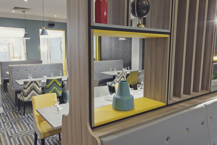 Dining 166 of 292