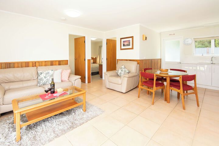 Room 15 of 48