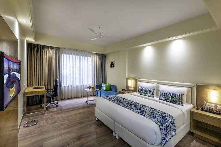 Room 10 of 21