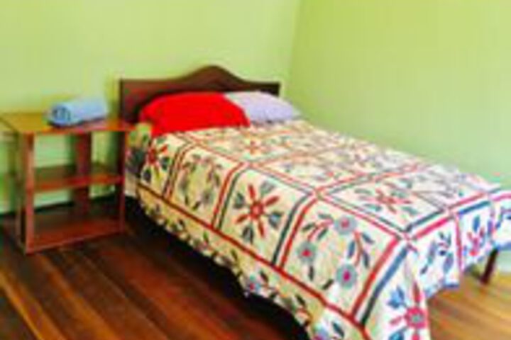 Room 9 of 21
