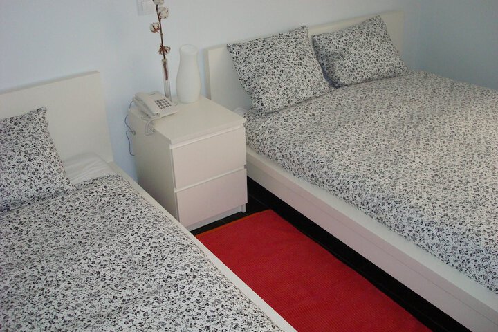 Room 12 of 109