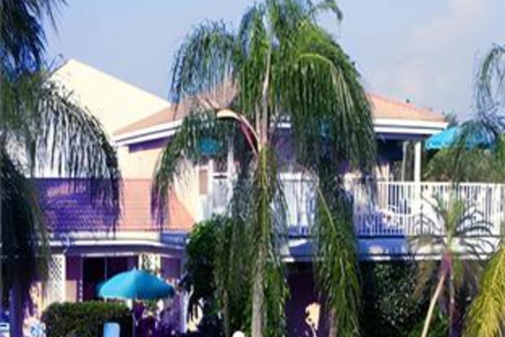Hotel 27 of 43