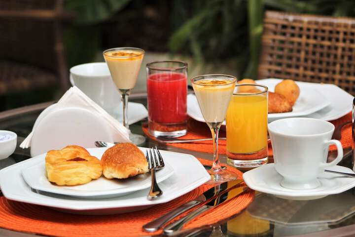 Breakfast/Coffee Service 71 of 105