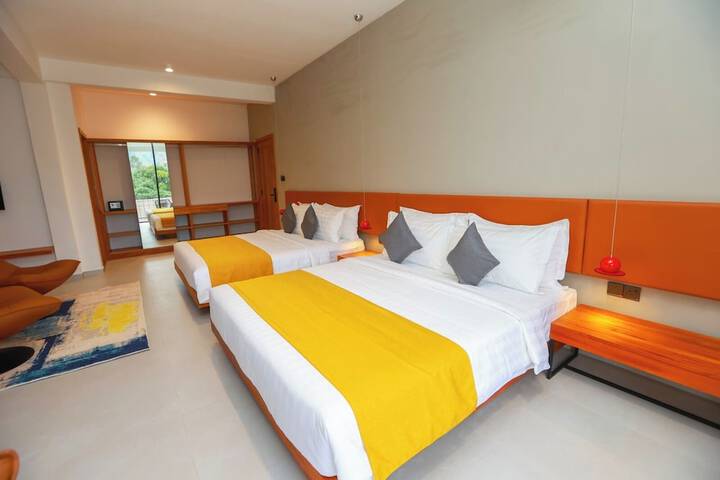 Room 15 of 30