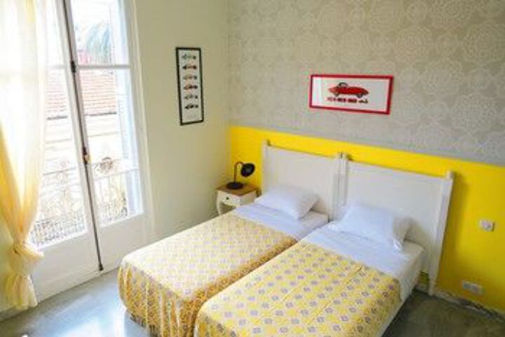 Room 5 of 17