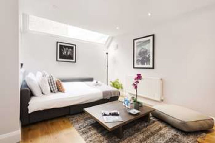 Room 18 of 19