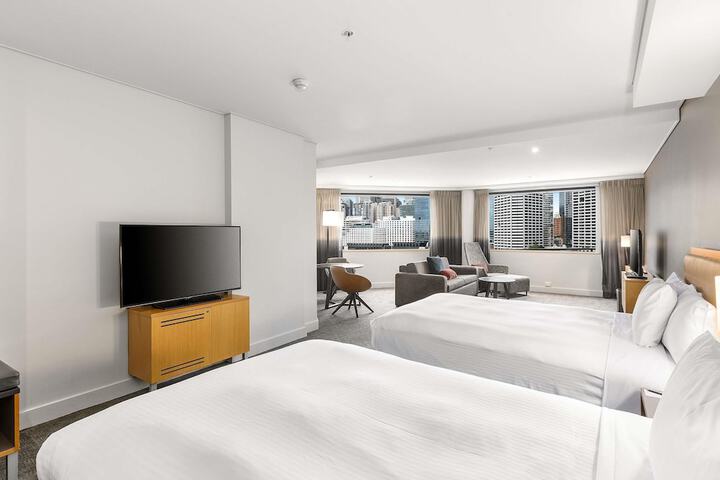 Room 28 of 220
