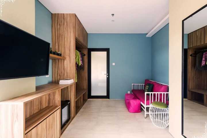 Room 34 of 65