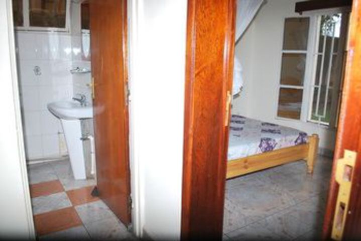 Room 14 of 29