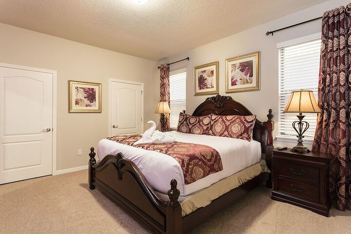 Room 4 of 37