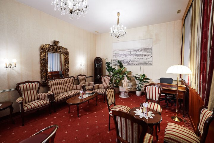 Hotel Interior 4 of 48