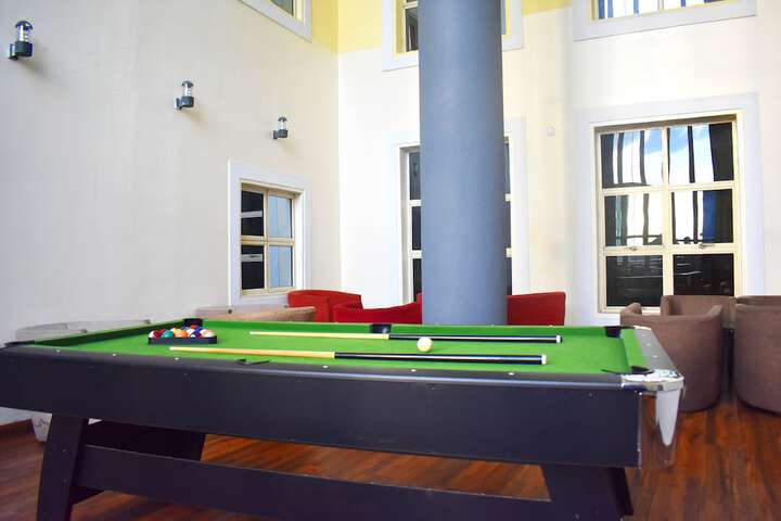 Lounge 55 of 67