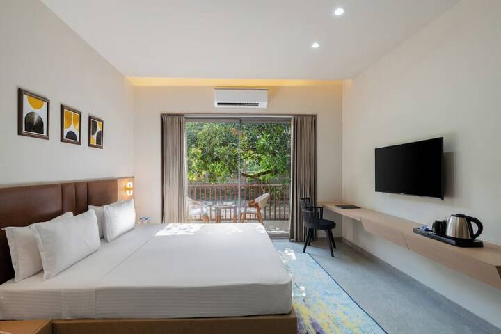 Room 8 of 32