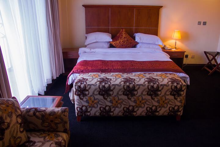 Room 22 of 115