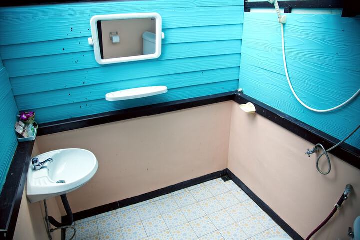 Room 44 of 61