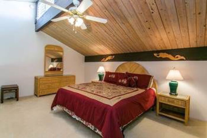 Room 8 of 17