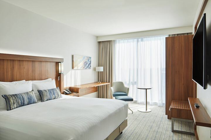 Room 4 of 38