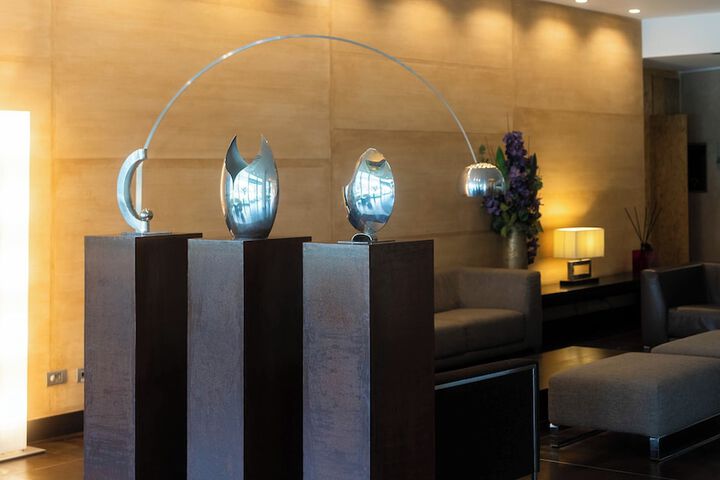 Hotel Interior 7 of 132