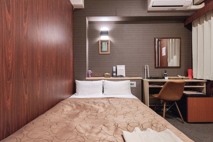 Room 3 of 14