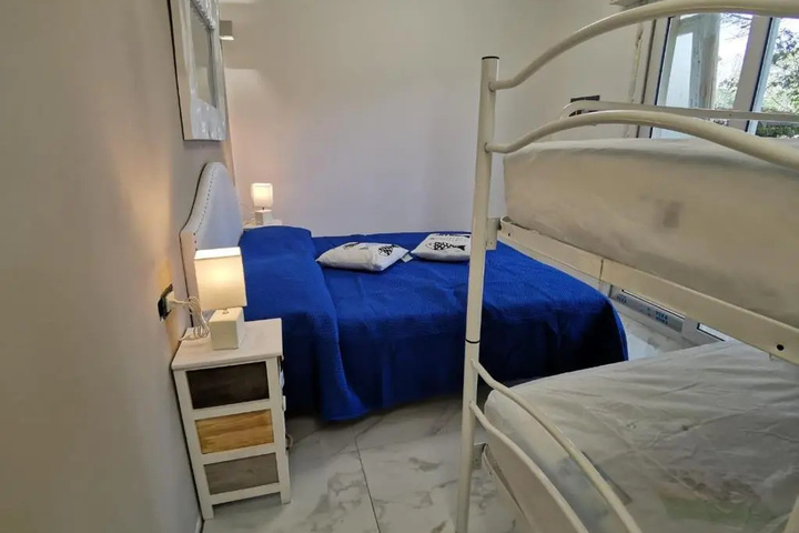 Room 14 of 15