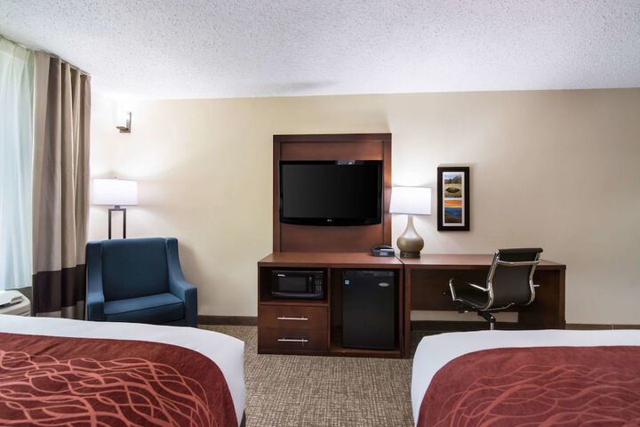 Double Accessible King Size Bed (5 of 7)